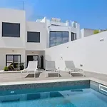 Ria Villa
